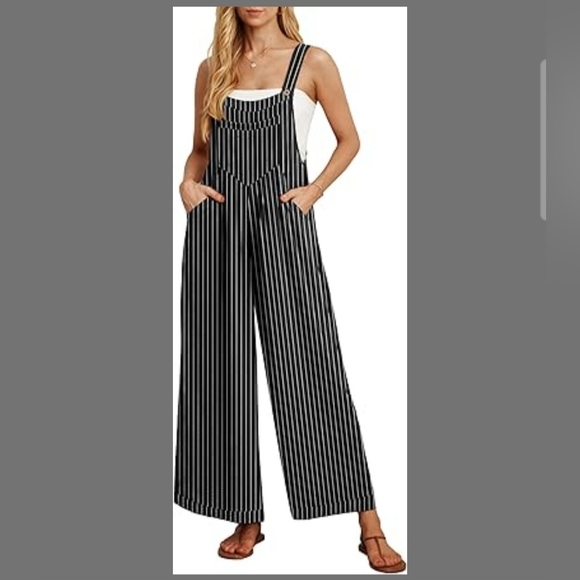 IWOLLENCE Women's Black and White Pinstripe Wideleg Overall Jumpsuit Size M - Picture 1 of 9